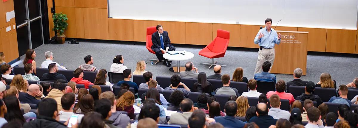Steve Temares, CEO of Bed, Bath & Beyond, speaks with RBS students.
