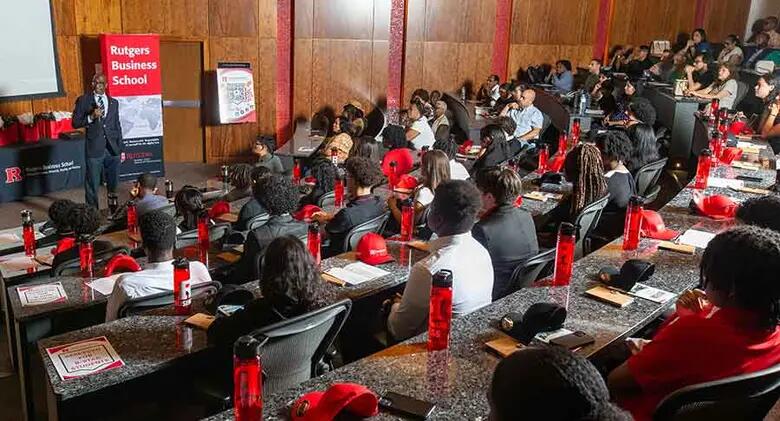 Rutgers University Newark Chancellor Jeffrey Robinson speaks to the incoming B-STAR students.