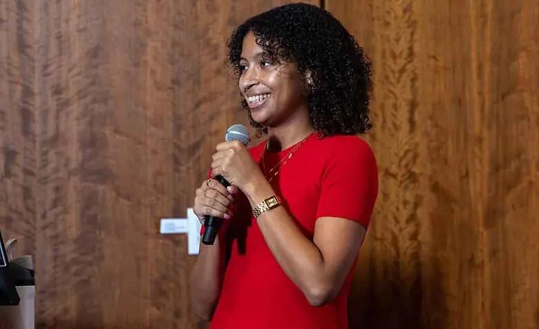 B-STAR alumna Marizol Rodriguez speaks to the program's newest students.